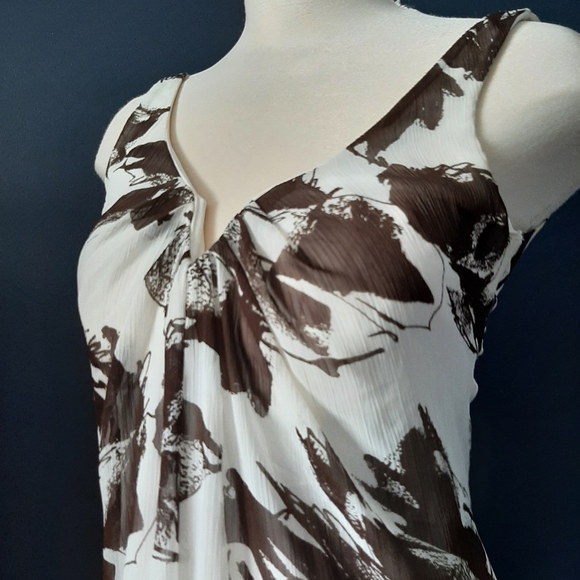 Brown and wife chefan dress - Picture 2 of 4